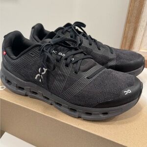 On Cloud Running -- Like New -- CloudGo Wide Size 12 Black